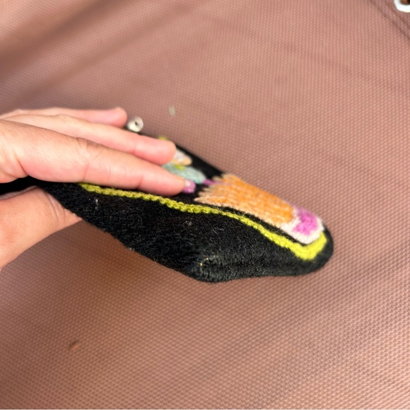 Jenny Krauss Fair Trade Embroidered Zipper Pouch Bird and Flower on Black - Picture 2 of 5